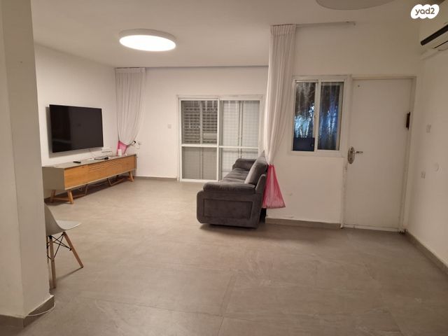 מרדכי מקלף 34