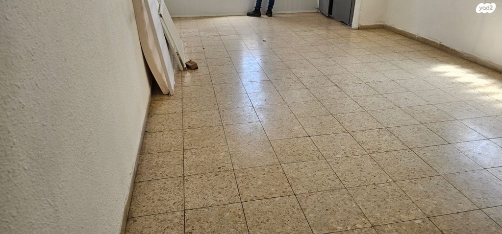 אליעזר יפה 15