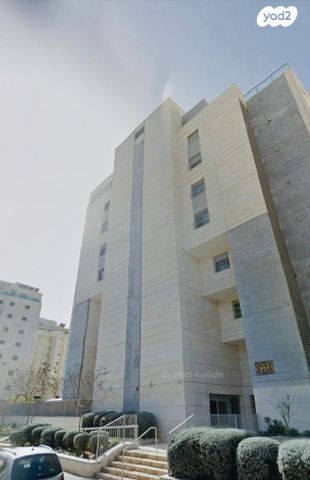 מודעת נכס, לוחמי הגטו 42, כפר גנים ג, פתח תקווה