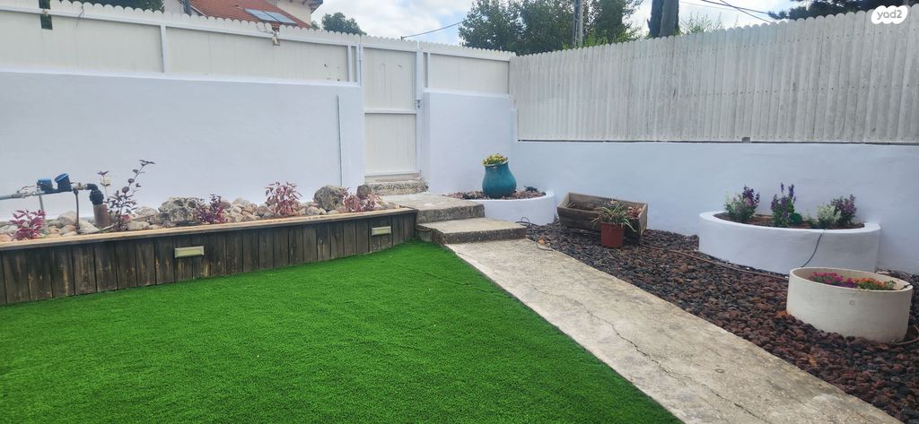 מודעת נכס, הגאון, עמידר, פרדס חנה כרכור