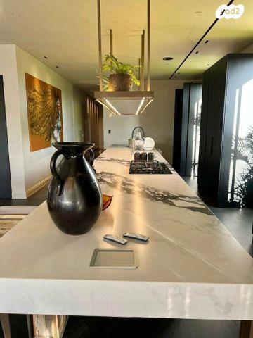 מודעת נכס, גולן, רמת השרון