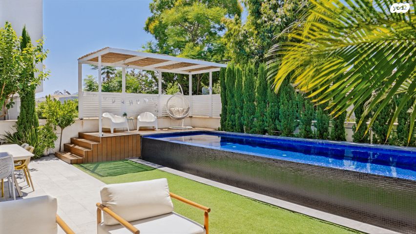 מודעת נכס, מתחם גרינברג, הוד השרון