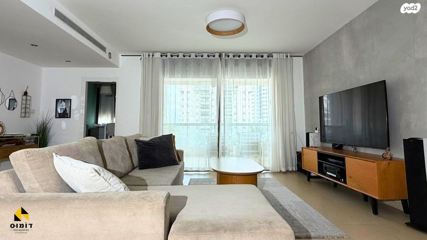 פרופ' יהודית בירק 