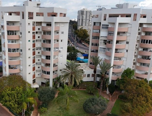 דירה, נאות שקד, נתניה