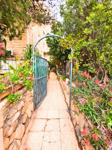 דירת גן למכירה בירושלים (תיווך) — 2