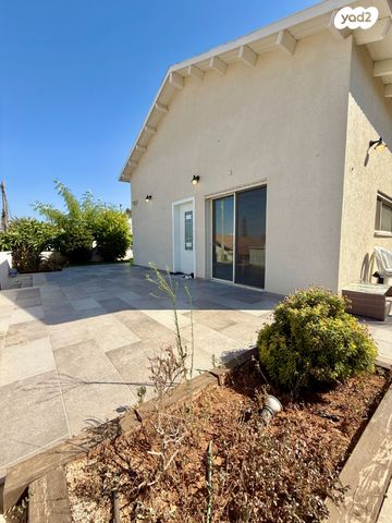 בית פרטי/ קוטג', טפחות