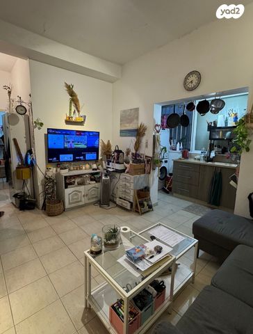 מודעת נכס, חנה סנש, גבעת הרמבם, גבעתיים