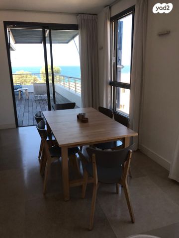 עג'מי, גבעת העליה