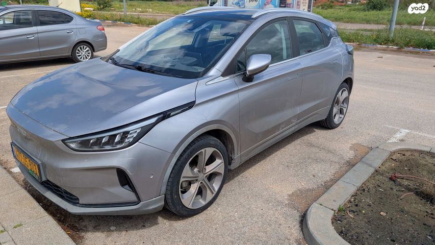 מודעת רכב ג׳ילי Geometry C