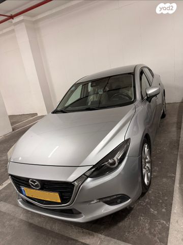 מודעת רכב מאזדה 3