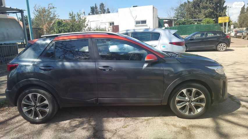 מודעת רכב קיה סטוניק