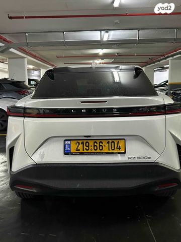 מודעת רכב לקסוס RZ