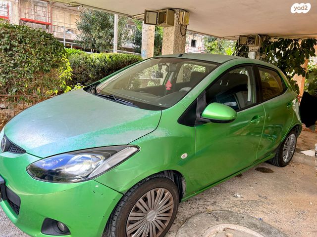 מודעת רכב מאזדה 2