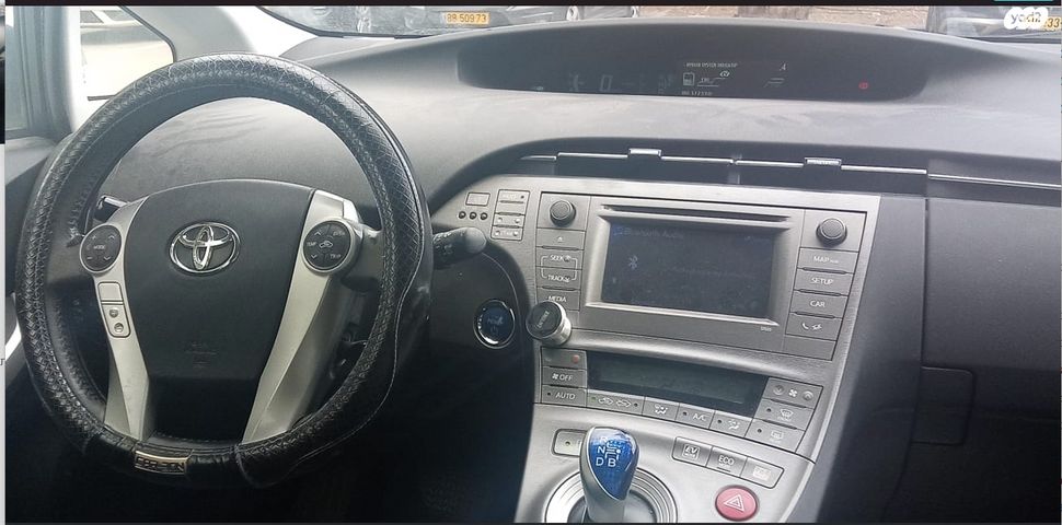 מודעת רכב טויוטה פריוס