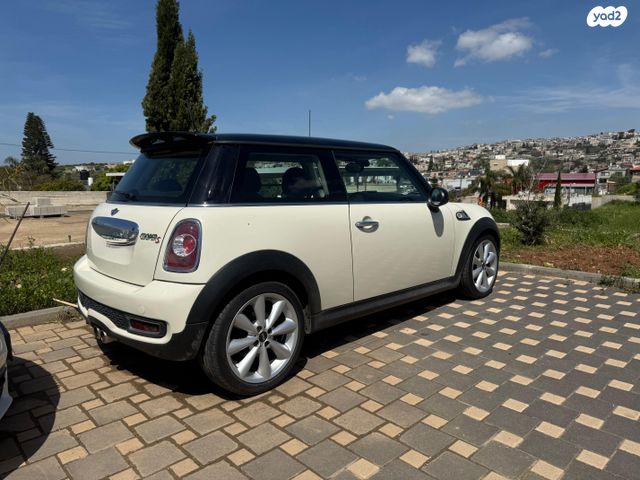 מודעת רכב מיני קופר