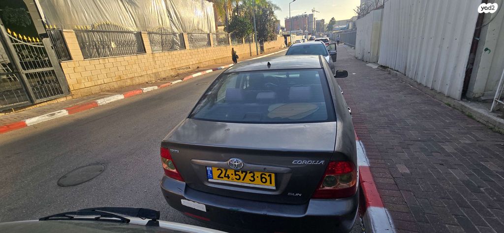 מודעת רכב טויוטה קורולה