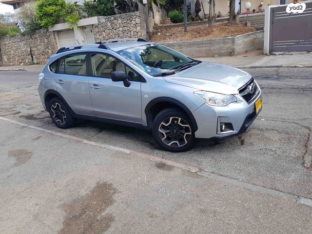 מודעת רכב סובארו XV