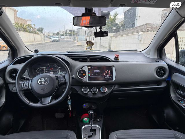 מודעת רכב טויוטה יאריס