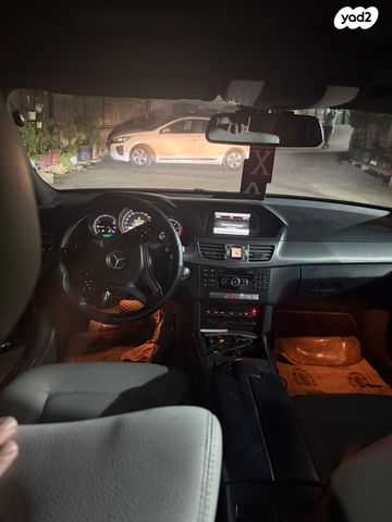מודעת רכב מרצדס-בנץ E-class