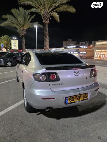 מודעת רכב מאזדה 3