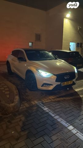 Q30 Premium אוט׳ 1.6 (156 כ״ס)