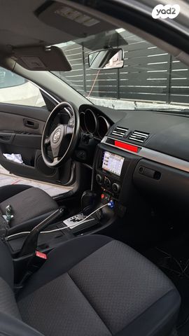 מודעת רכב מאזדה 3