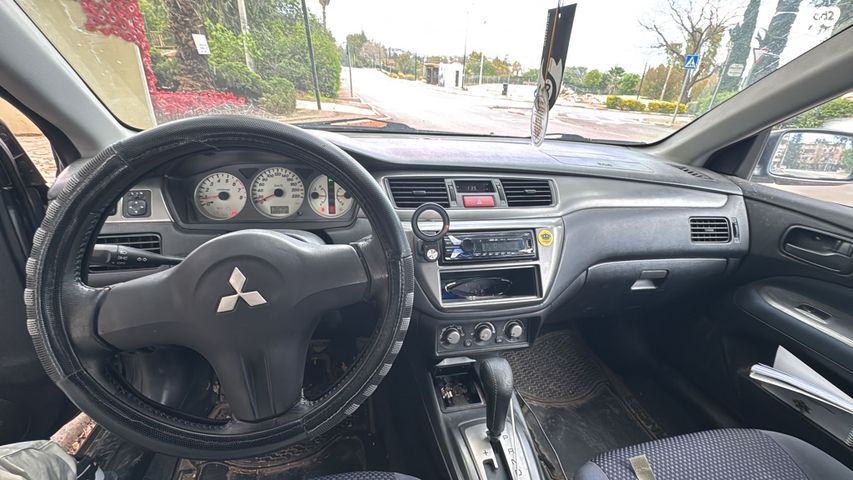 מודעת רכב מיצובישי לנסר