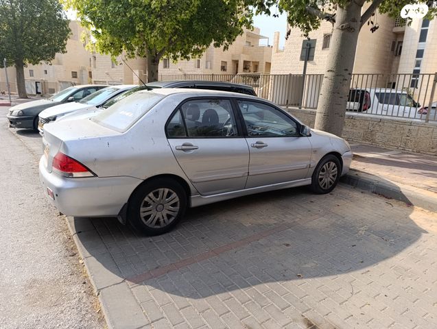 מודעת רכב מיצובישי לנסר