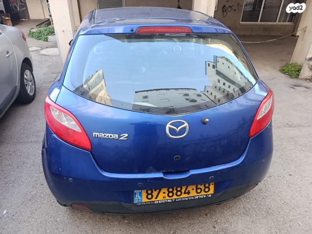 מודעת רכב מאזדה 2