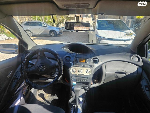 מודעת רכב טויוטה יאריס