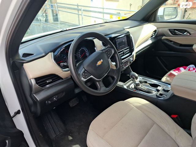 מודעת רכב שברולט טראוורס 1