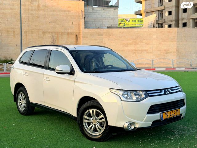 מודעת רכב מיצובישי אאוטלנדר 2