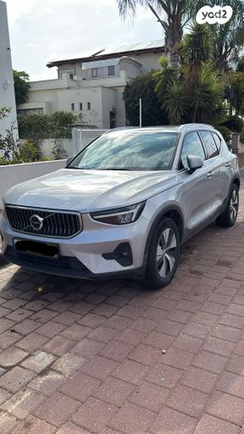 מודעת רכב וולוו XC40