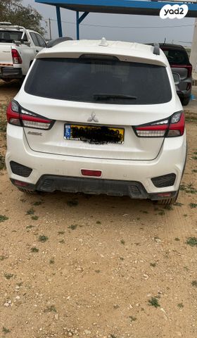 מודעת רכב מיצובישי ASX