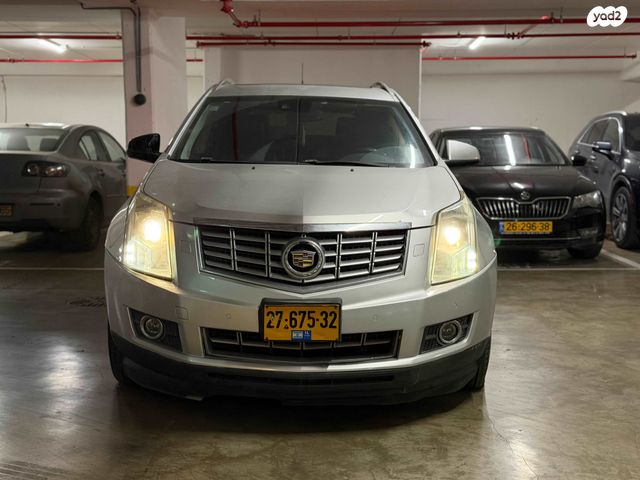 מודעת רכב קאדילק SRX