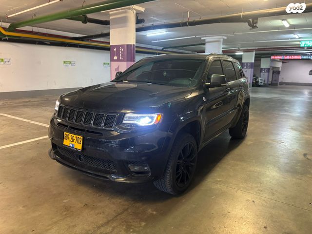 מודעת רכב ג'יפ גרנד צ'ירוקי