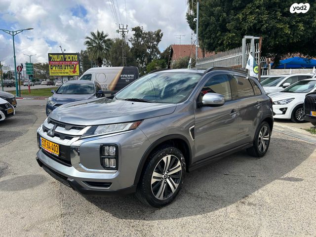 מודעת רכב מיצובישי ASX