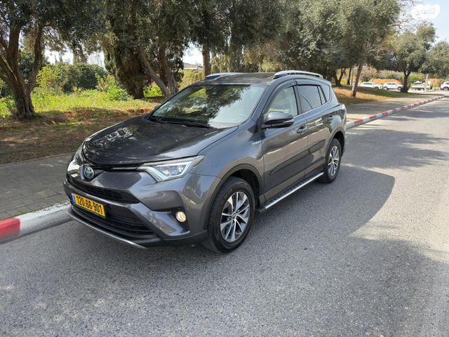מודעת רכב טויוטה RAV4