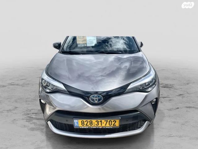 מודעת רכב טויוטה C-HR