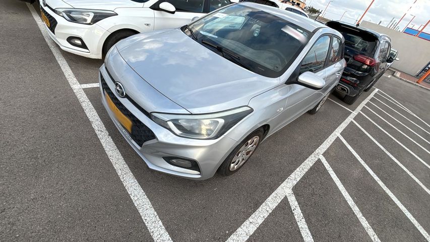 מודעת רכב יונדאי i20