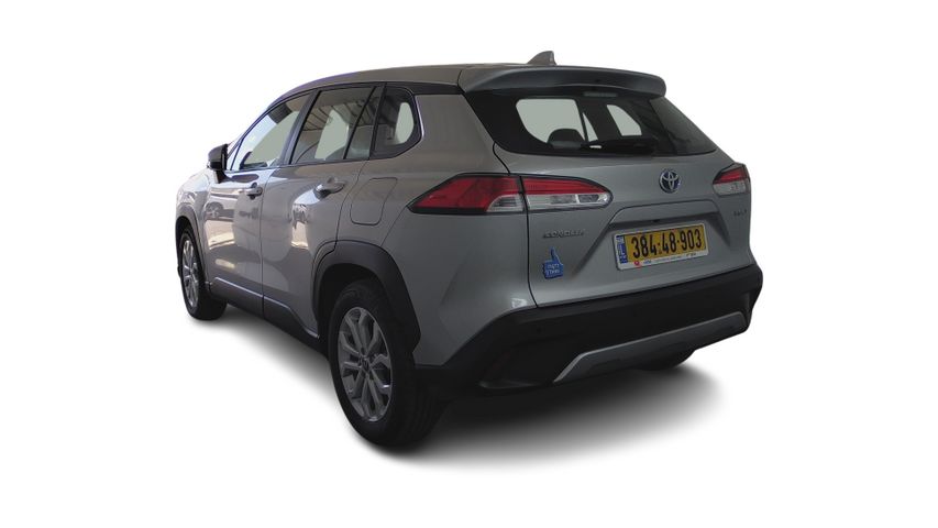 מודעת רכב טויוטה קורולה קרוס 1