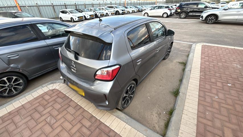 מודעת רכב מיצובישי ספייס סטאר 1