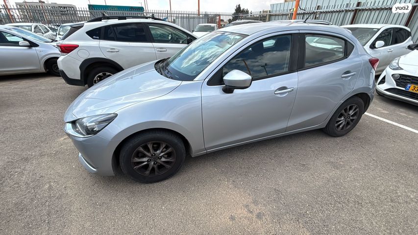 מודעת רכב מאזדה 2 1