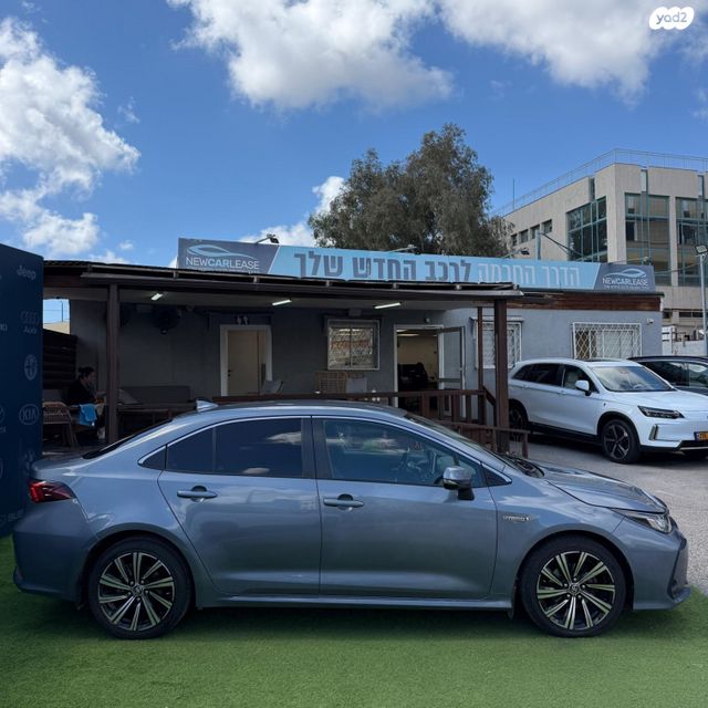 מודעת רכב טויוטה קורולה 2