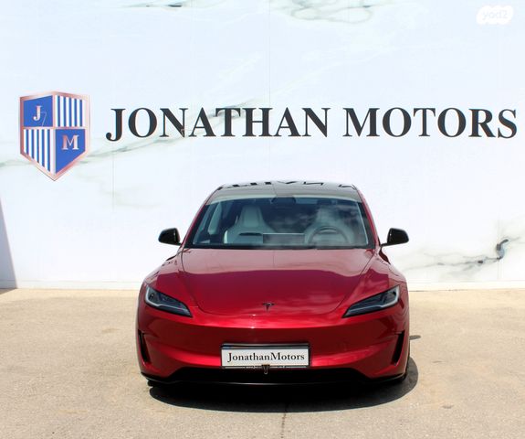 מודעת רכב טסלה מודל 3