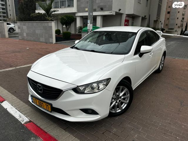 מודעת רכב מאזדה 6