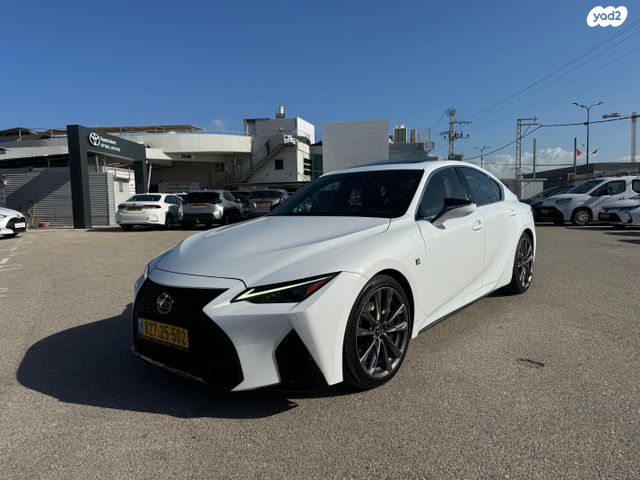 מודעת רכב לקסוס IS