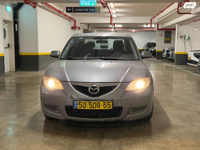 מודעת רכב מאזדה 3