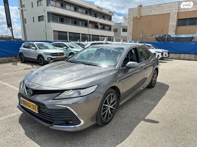 מודעת רכב טויוטה קאמרי