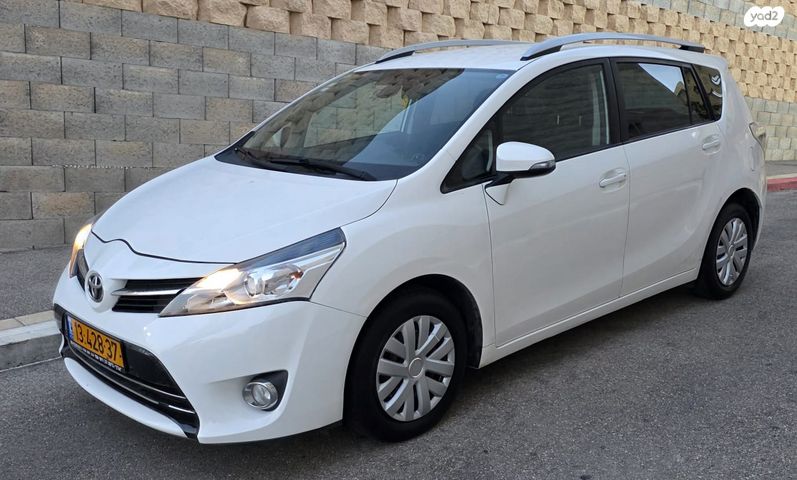 מודעת רכב טויוטה ורסו